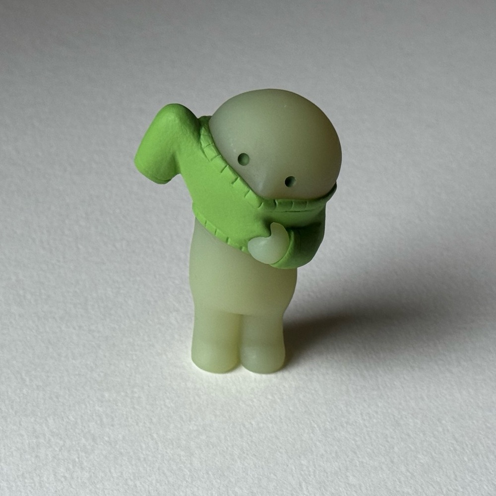 SMISKI Dressing Series (Sweater) Figure by Sonny Angel Authentic